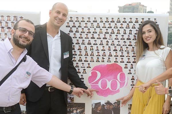 alumni-connect-thumb.jpg